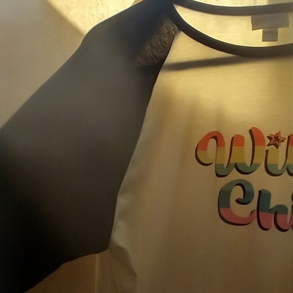LulaRoe Randy Tee - Picture 2 of 4